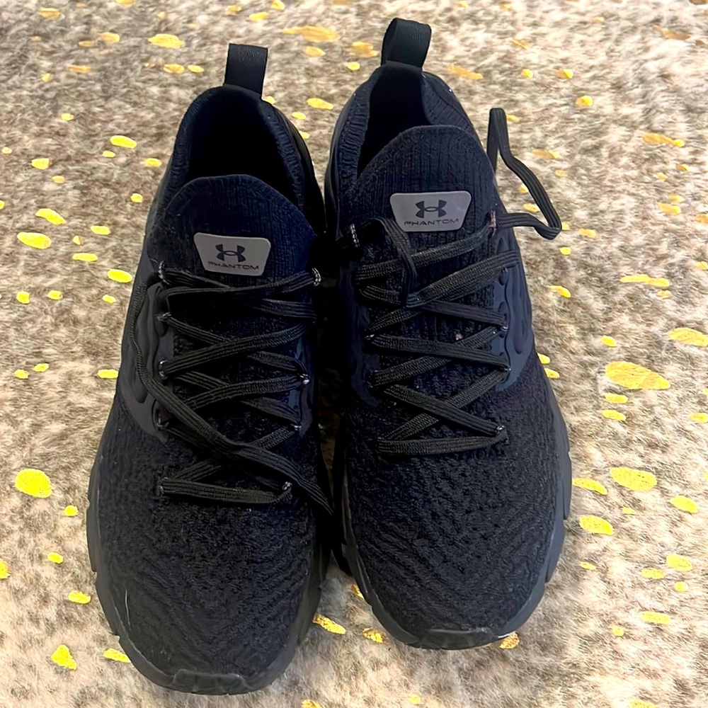 Under Armour Men’s Phantom HOVR Size 7